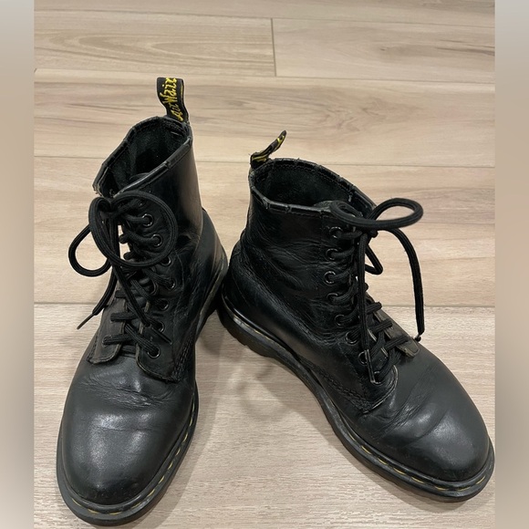 Doc Martens Dr. 90’s Vintage 1460 Boots Made in England UK 5 greasy US 7 - Picture 1 of 10